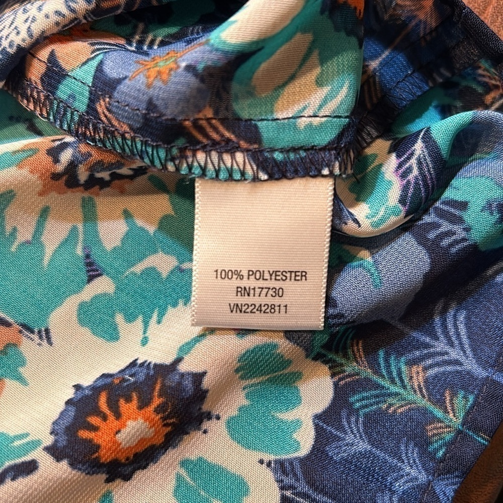 XHILARATION Sheer Floral Print Pull Over Blouse Size M - Picture 6 of 7